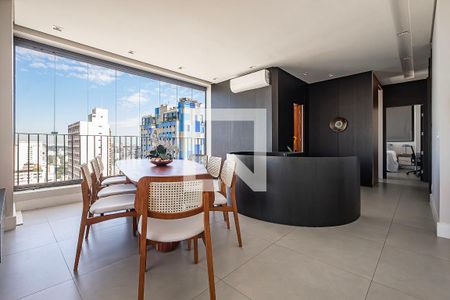 Sala/Cozinha de apartamento à venda com 2 quartos, 193m² em Jardins, São Paulo