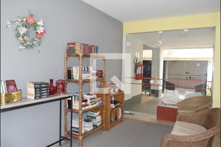 Livraria de apartamento à venda com 3 quartos, 106m² em Pinheiros, São Paulo