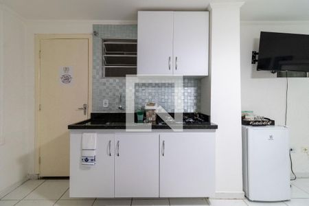 Cozinha de kitnet/studio para alugar com 1 quarto, 40m² em Luz, São Paulo