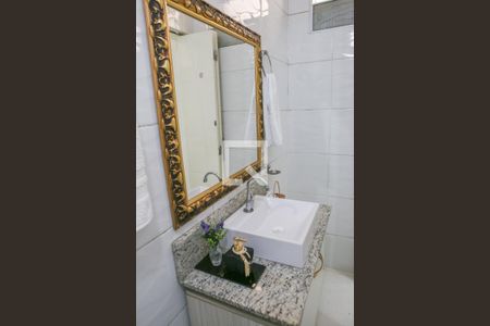 Banheiro de apartamento para alugar com 1 quarto, 45m² em Luz, São Paulo