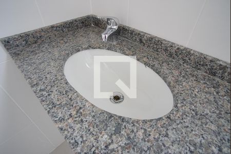 Banheiro  de apartamento à venda com 2 quartos, 92m² em Cristo Redentor, Porto Alegre