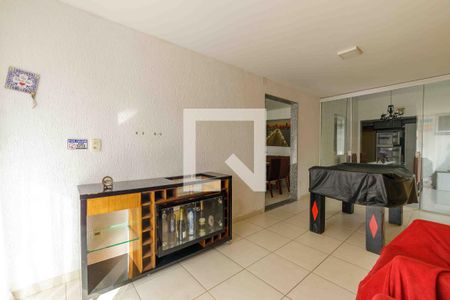 Sala de casa de condomínio à venda com 4 quartos, 215m² em Vargem Pequena, Rio de Janeiro