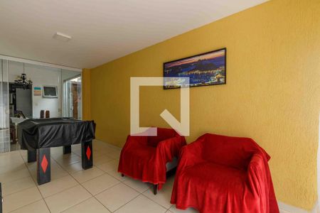 Sala de casa de condomínio à venda com 4 quartos, 215m² em Vargem Pequena, Rio de Janeiro