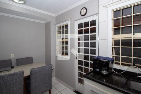 Cozinha de casa de condomínio à venda com 2 quartos, 75m² em Parque Villa Flores, Sumaré