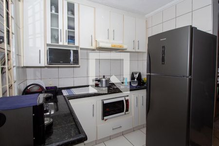 Cozinha de casa de condomínio à venda com 2 quartos, 75m² em Parque Villa Flores, Sumaré
