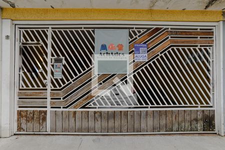 Plaquinha - Fachada de casa para alugar com 2 quartos, 158m² em Parque Suzano, Suzano