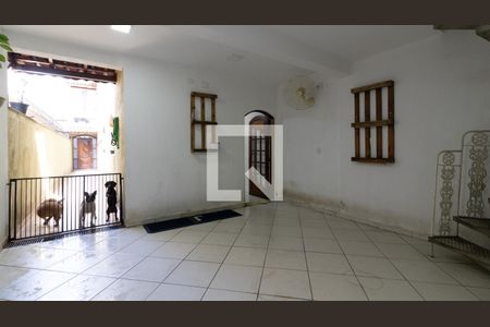Quintal de casa à venda com 3 quartos, 250m² em Jardim Aricanduva, São Paulo