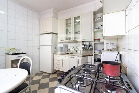 Cozinha de apartamento à venda com 3 quartos, 160m² em Cerqueira César, São Paulo