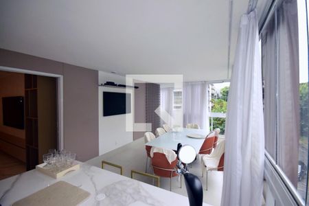 Varanda Gourmet de apartamento à venda com 2 quartos, 127m² em Barra da Tijuca, Rio de Janeiro