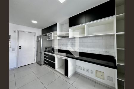 Cozinha de apartamento à venda com 1 quarto, 34m² em Campo Belo, São Paulo