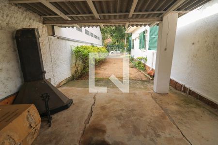 Garagem de casa à venda com 4 quartos, 140m² em Tristeza, Porto Alegre