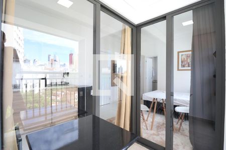 Varanda de kitnet/studio à venda com 1 quarto, 30m² em Perdizes, São Paulo