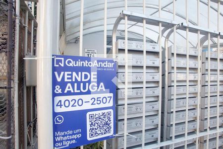 Plaquinha de apartamento à venda com 1 quarto, 56m² em Floresta, Porto Alegre