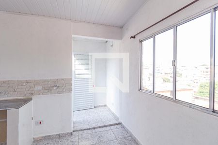 Cozinha e área de serviço de casa para alugar com 1 quarto, 45m² em Cidade das Flores, Osasco