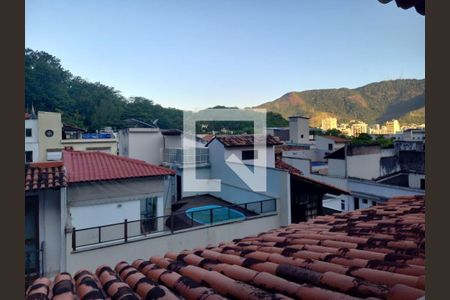 Foto 01 de casa de condomínio à venda com 6 quartos, 400m² em Vila Isabel, Rio de Janeiro