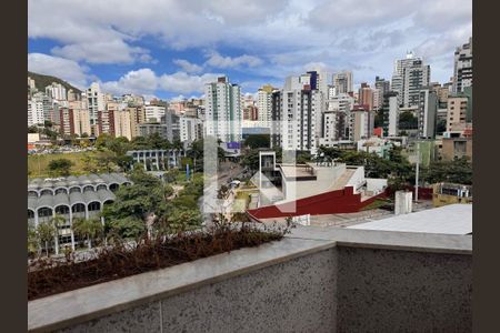 Sacada/Sala de apartamento à venda com 2 quartos, 75m² em Estoril, Belo Horizonte