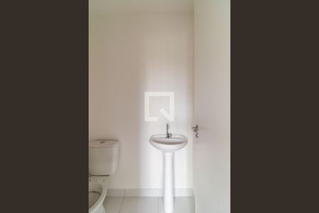 Banheiro da Suíte de apartamento para alugar com 1 quarto, 32m² em Parque Industrial Tomas Edson, São Paulo