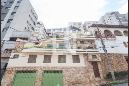 Fachada de casa à venda com 5 quartos, 640m² em Serra, Belo Horizonte