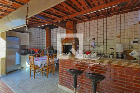 Varanda de casa à venda com 4 quartos, 406m² em Heliópolis, Belo Horizonte