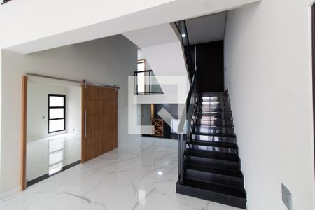 Escada acesso de casa de condomínio para alugar com 4 quartos, 531m² em Loteamento Alphaville Campinas, Campinas