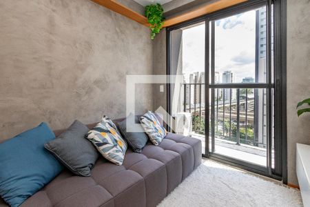 Sala/ Cozinha de apartamento para alugar com 1 quarto, 27m² em Campo Belo, São Paulo