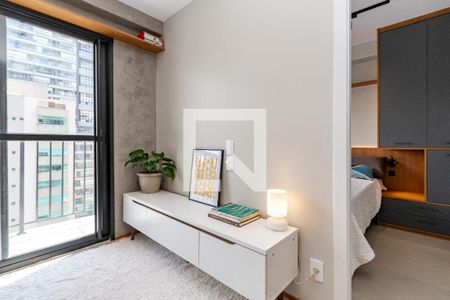Sala/ Cozinha de apartamento para alugar com 1 quarto, 27m² em Campo Belo, São Paulo