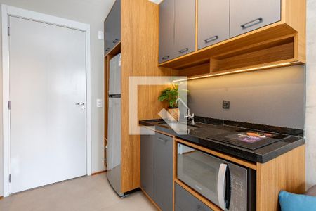 Sala/ Cozinha de apartamento para alugar com 1 quarto, 27m² em Campo Belo, São Paulo
