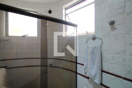 Banheiro da Suíte de apartamento à venda com 4 quartos, 107m² em Sagrada Família, Belo Horizonte