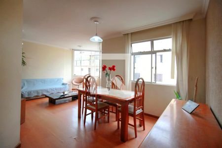 Sala de apartamento à venda com 4 quartos, 107m² em Sagrada Família, Belo Horizonte