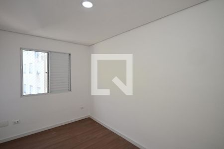 Quarto 2 de apartamento para alugar com 4 quartos, 98m² em Parque Pinheiros, Taboão da Serra