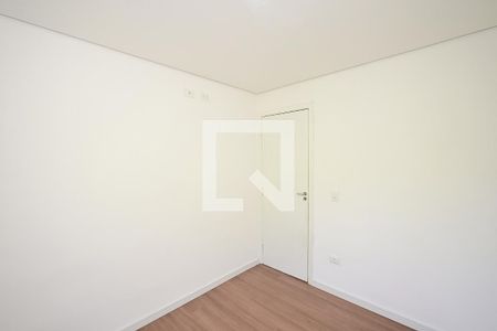 Quarto 1 de apartamento para alugar com 4 quartos, 98m² em Parque Pinheiros, Taboão da Serra