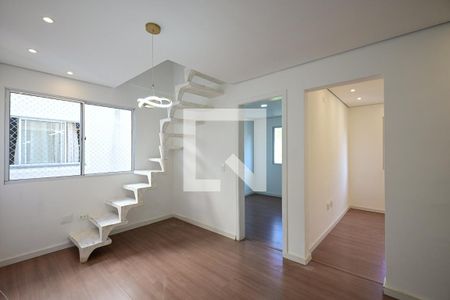 Sala de apartamento para alugar com 4 quartos, 98m² em Parque Pinheiros, Taboão da Serra
