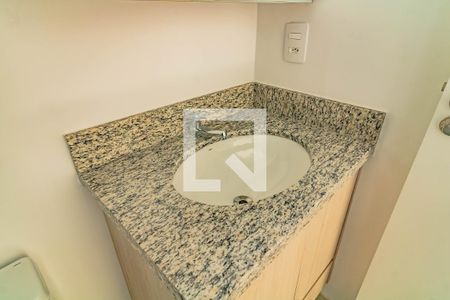 Banheiro de kitnet/studio à venda com 1 quarto, 28m² em Vila da Saúde, São Paulo