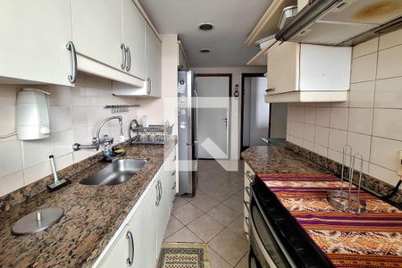Cozinha de apartamento à venda com 4 quartos, 245m² em Icaraí, Niterói