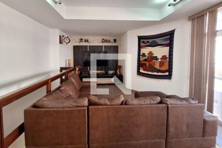 Sala 2 de apartamento à venda com 4 quartos, 245m² em Icaraí, Niterói