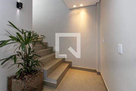 Escada de casa de condomínio à venda com 6 quartos, 634m² em Alphaville Nova Lima, Nova Lima