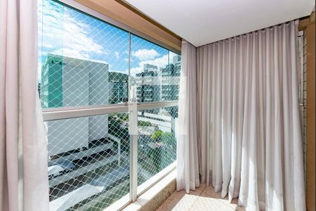 Varanda da Sala 1 de apartamento para alugar com 4 quartos, 243m² em Buritis, Belo Horizonte
