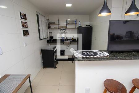 Cozinha de apartamento para alugar com 2 quartos, 70m² em Recreio dos Bandeirantes, Rio de Janeiro