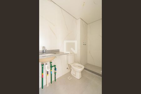 Banheiro da Suíte de apartamento à venda com 2 quartos, 57m² em Fátima, Canoas