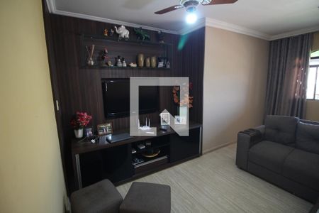 Quarto 1 de casa à venda com 4 quartos, 404m² em Industrial, Contagem