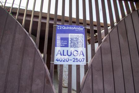 Placa de casa para alugar com 1 quarto, 125m² em Jardim Guaruja, Sorocaba