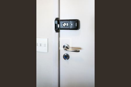 Fechadura eletrônica de apartamento para alugar com 2 quartos, 86m² em Vila Carrão, São Paulo