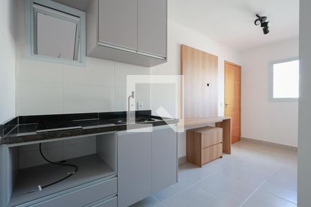 Cozinha e área de serviço de apartamento à venda com 1 quarto, 24m² em Santana, São Paulo
