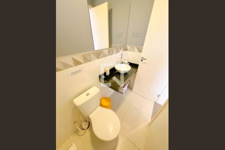 Lavabo de casa para alugar com 3 quartos, 100m² em São João do Rio Vermelho, Florianópolis