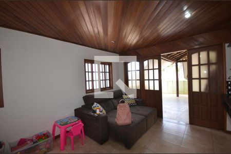 Sala de casa de condomínio para alugar com 2 quartos, 90m² em Vila Valqueire, Rio de Janeiro