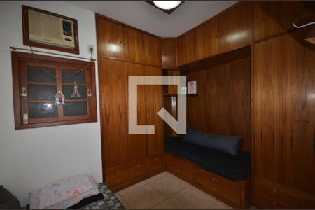 Quarto 1 de casa de condomínio para alugar com 2 quartos, 90m² em Vila Valqueire, Rio de Janeiro