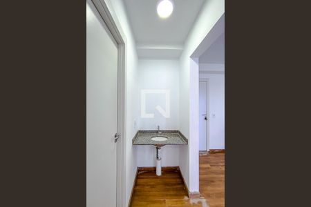 Lavabo  de apartamento para alugar com 2 quartos, 35m² em Canindé, São Paulo