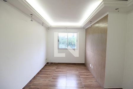 Sala de apartamento para alugar com 2 quartos, 50m² em Vila Roque, São Paulo