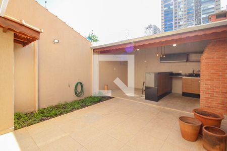 Área Externa de casa à venda com 2 quartos, 140m² em Campo Belo, São Paulo