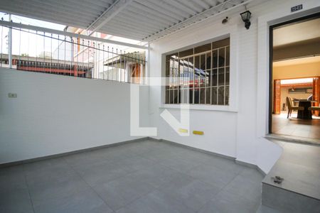 Garagem de casa à venda com 2 quartos, 140m² em Campo Belo, São Paulo